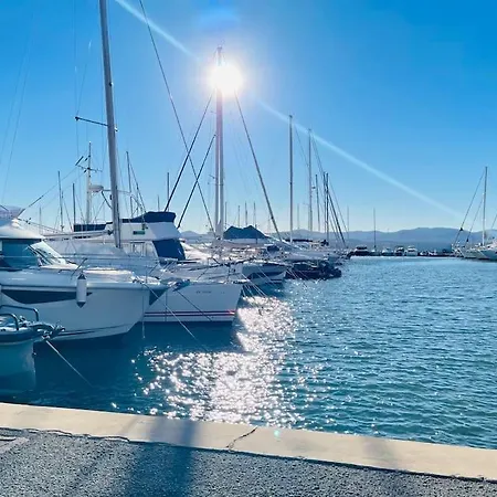 Cap Raphael Yourhosthelper * Saint-Raphael (Var)